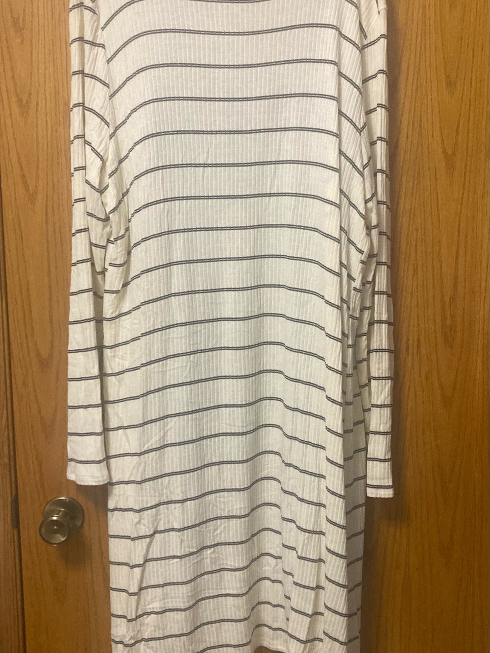 Daytrip Long-sleeve cardigan duster. Cream with black stripes. XL - Picture 2 of 2